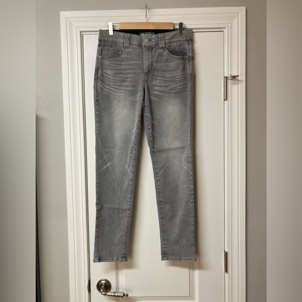 Democracy Gray Jean’s